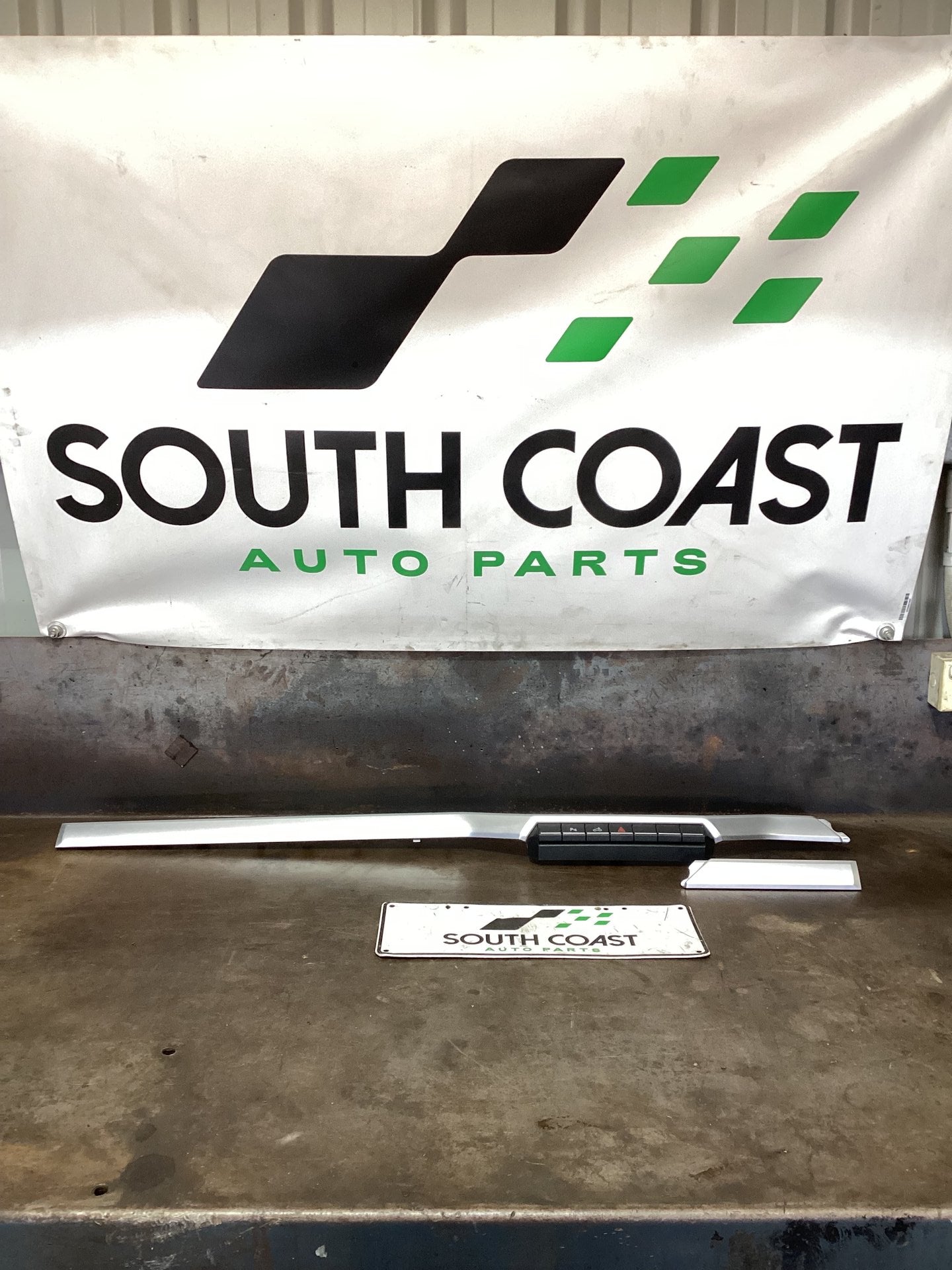 2018 Volkswagen Amarok Dash Fascia Trim
