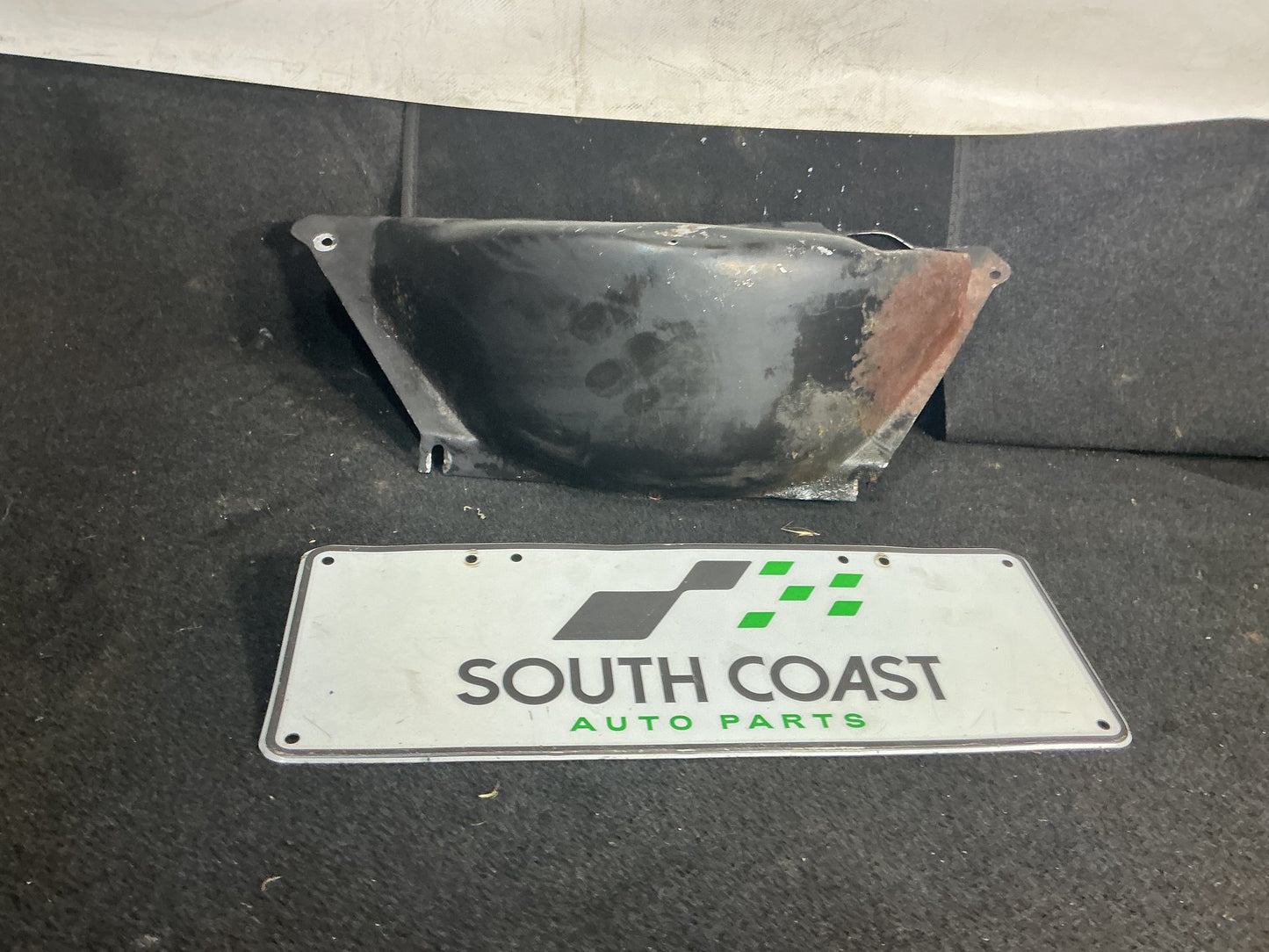 1990 Holden Statesman VQ 6H8VSY19UML459969 Transmission Dust Cover