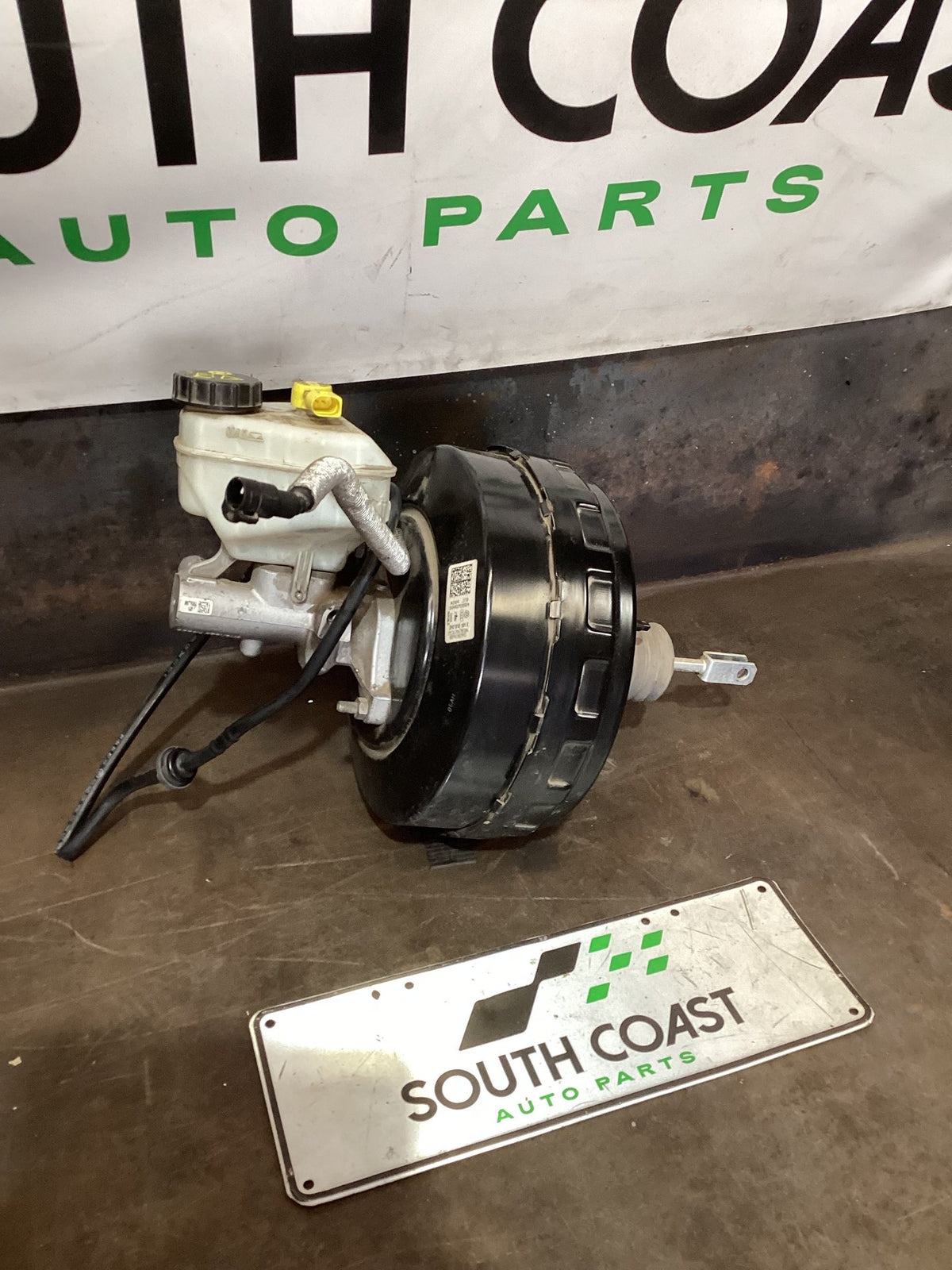 2018 Volkswagen Amarok Brake Booster 2H2612101E