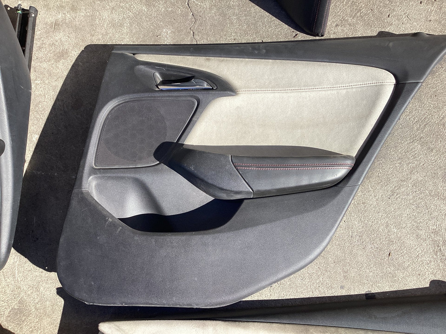 2013 - 2015 Holden Commodore   Complete Interior