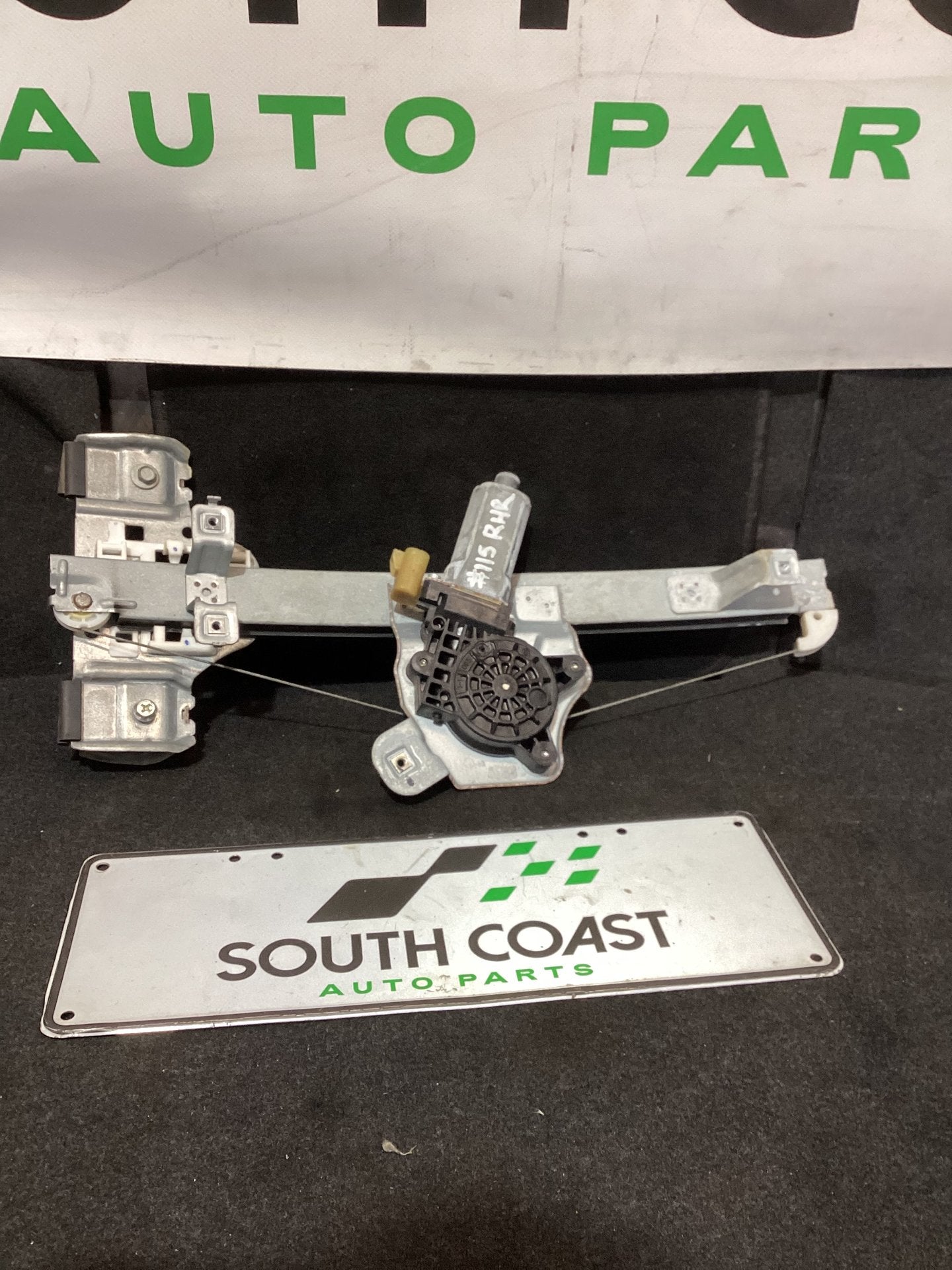 2007 Holden Calais VE 6G1EX55768L940846 Right Rear Window Regulator/Motor