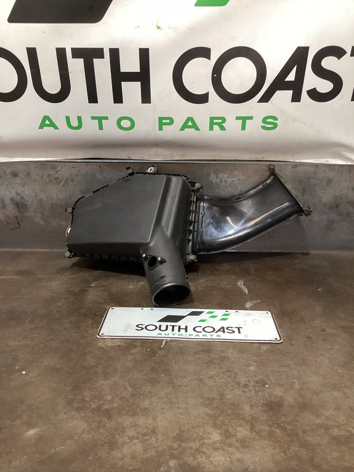 2010-2013 Holden Commodore VE 6G1EK5E79BL526529 Cold Air Box 92232734