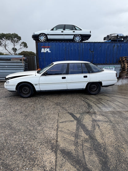 1990 Holden Statesman V8 VQ White