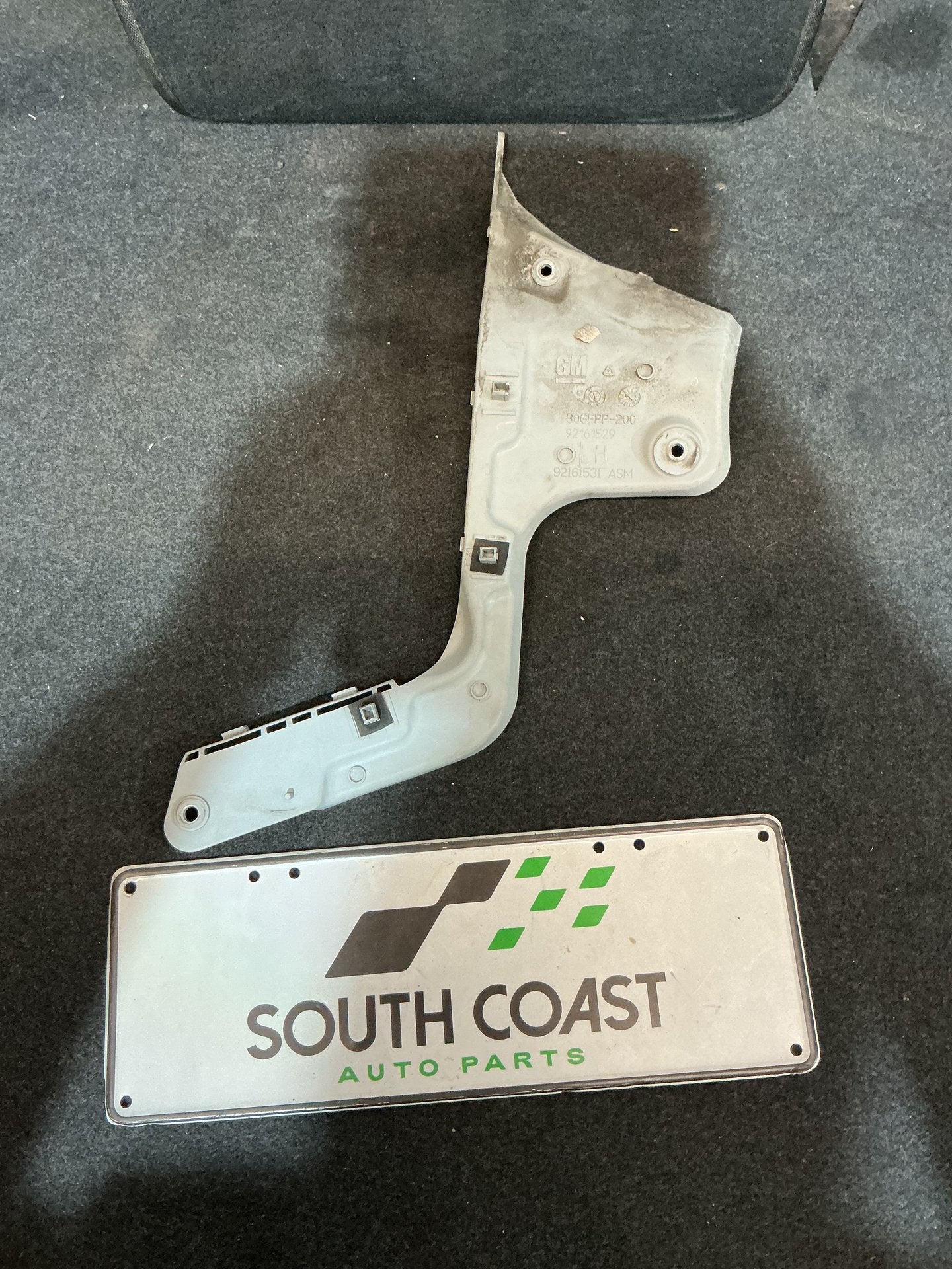 2007 Holden Calais VE 6G1EX55768L940846 Rear Bumper Retainer 92161529