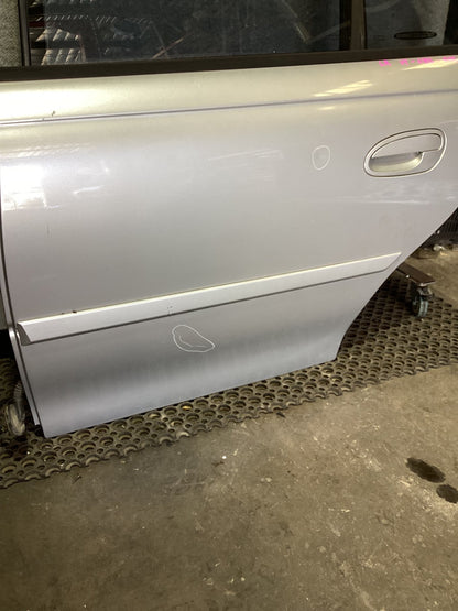 2003 Holden Commodore VYEquipe Left Rear Door