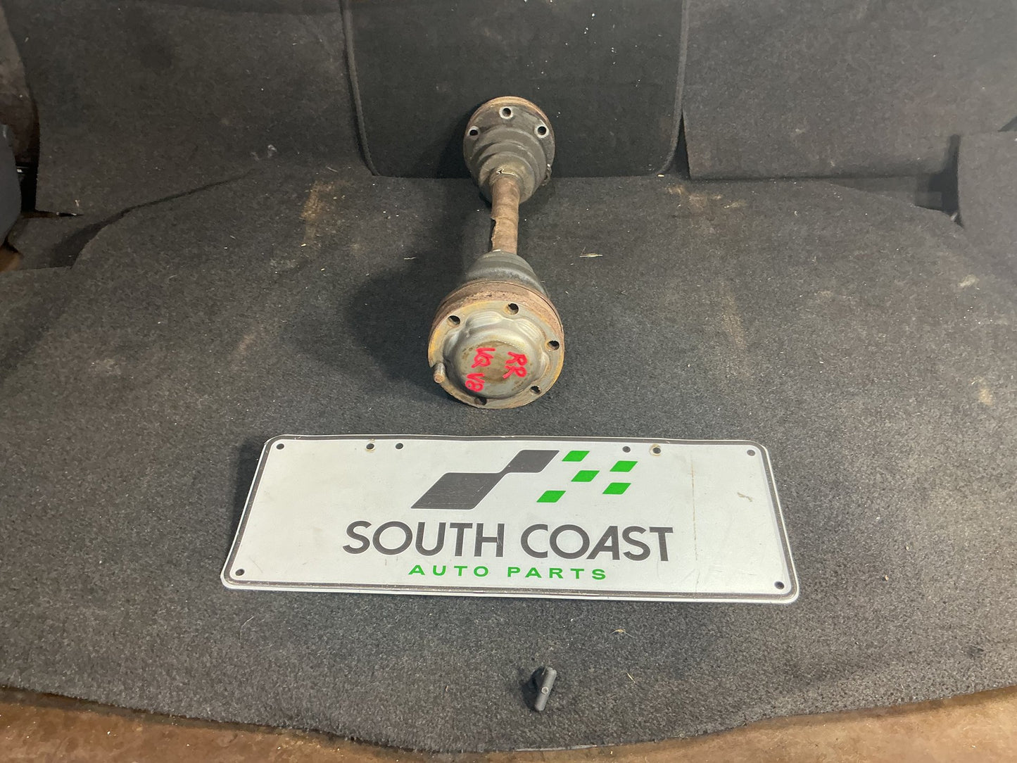 1990 Holden Statesman VQ 6H8VSY19UML459969 Right Rear Drive Shaft and Hub 92035476