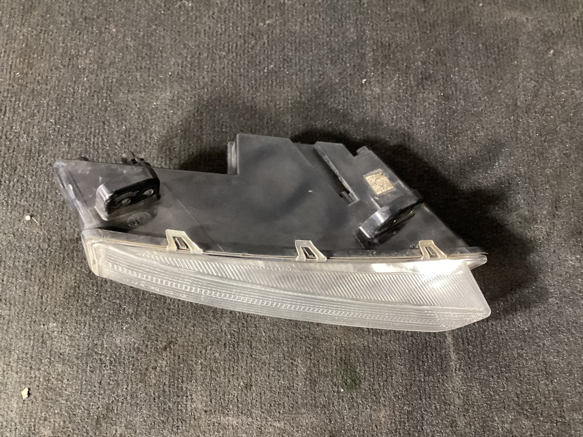 2017 Holden Commodore VF Left Daytime Driver Light 92278832