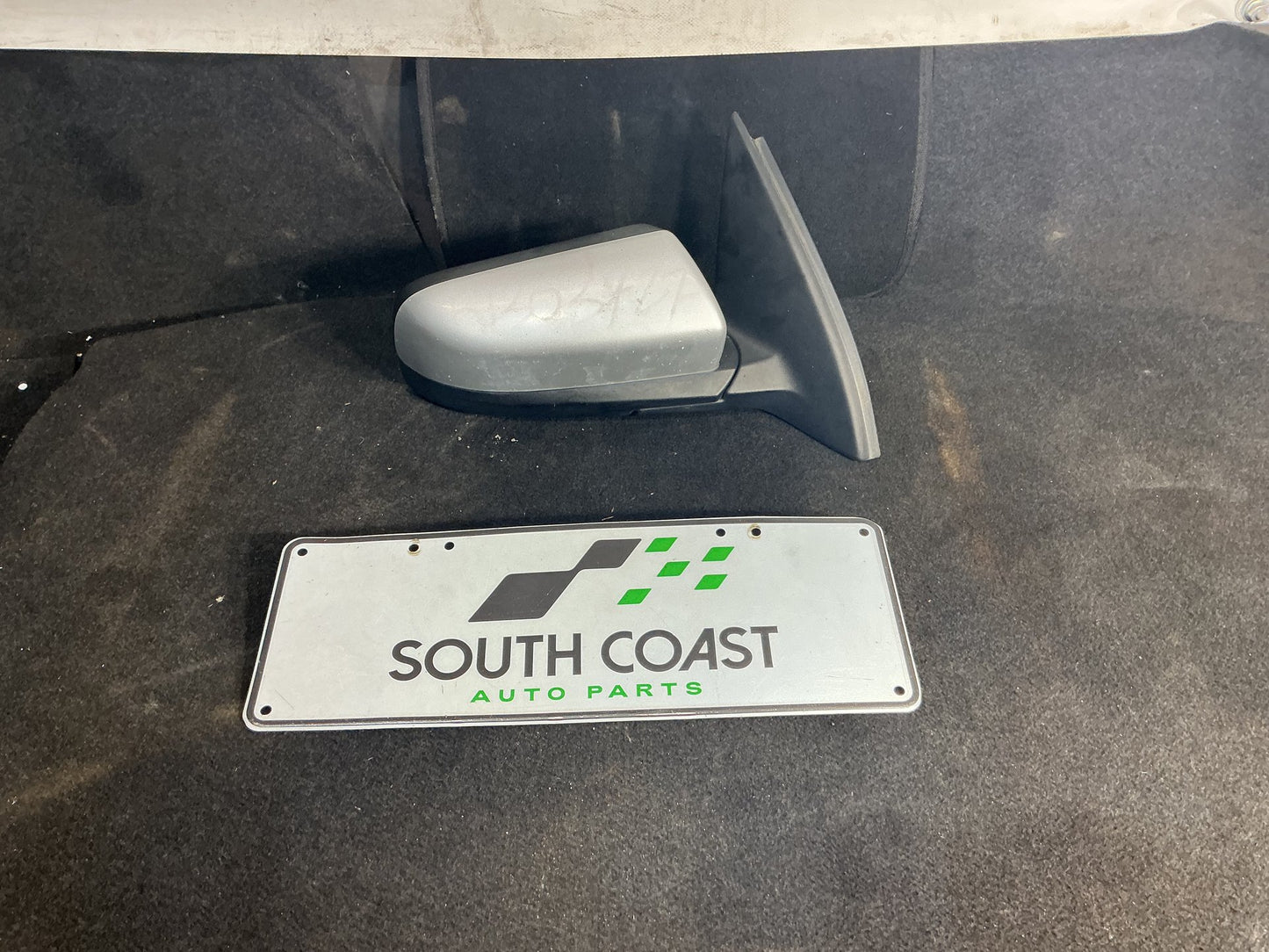 2002 Holden Commodore VY  Right Door Mirror