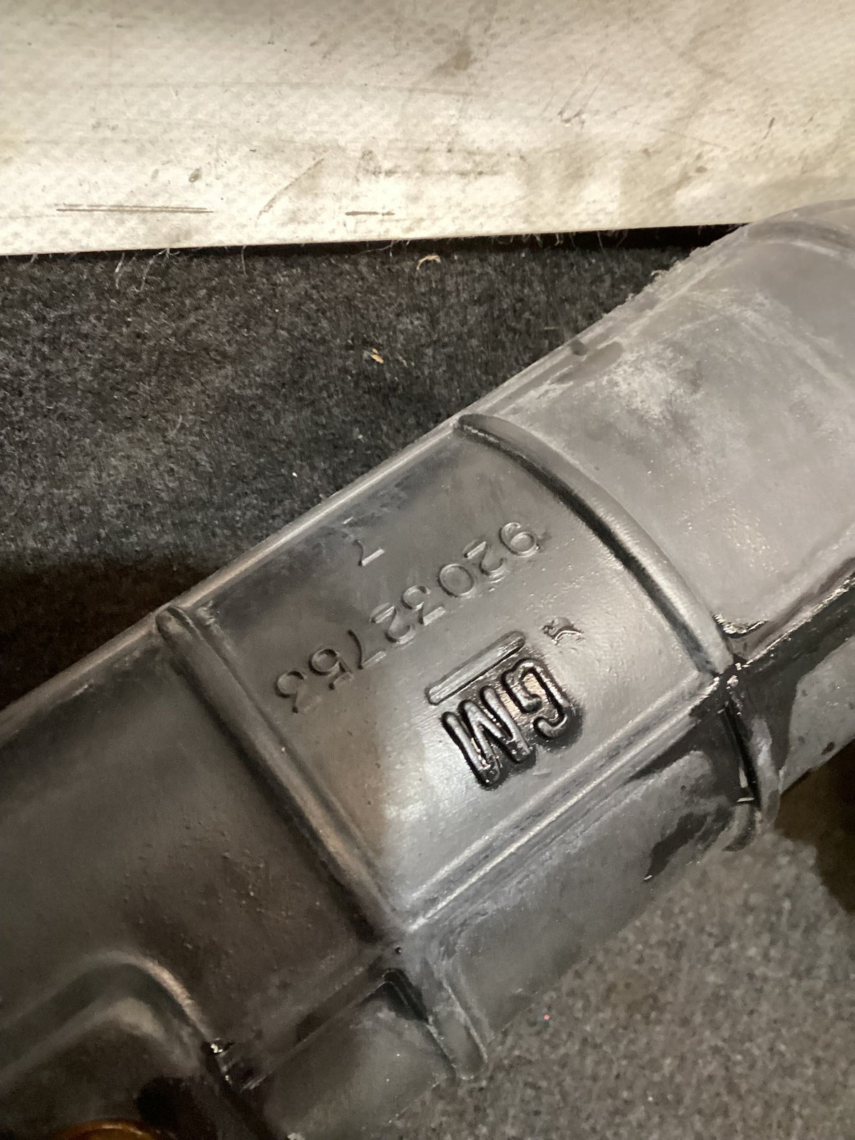 1994 Holden Commodore VR Air Intake 92032753
