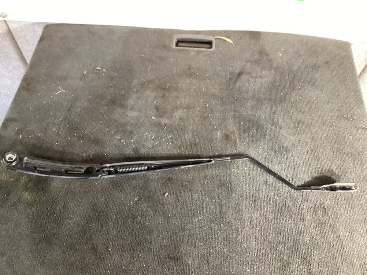2013-2017 Holden Commodore VF Right Front Wiper Arm 92280125