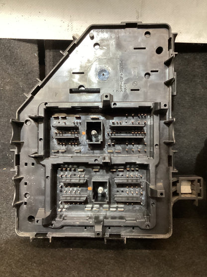 2011 Holden Commodore VE  Engine Fuse Box 92237641