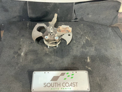 2005 Holden Commodore VZ  Left Front Hub Assembly