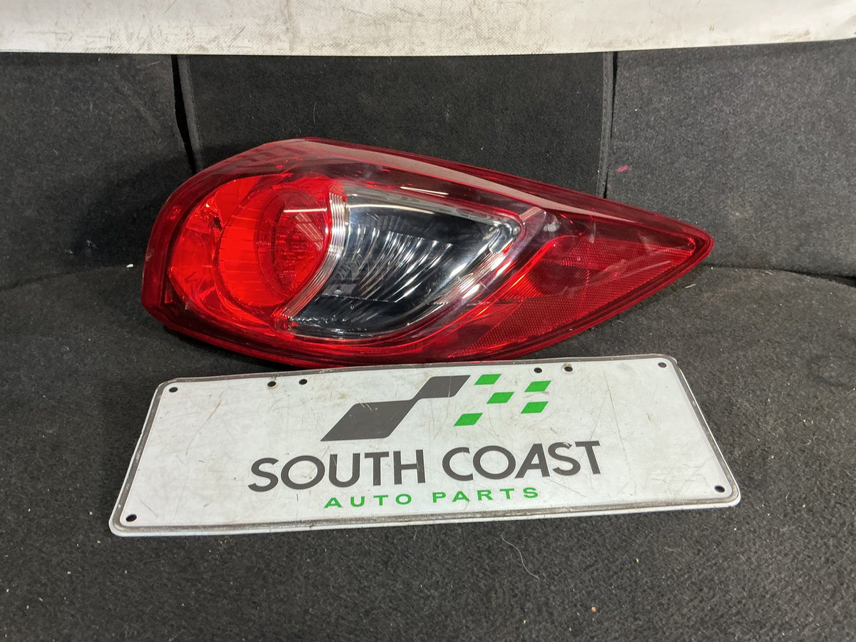 2014 Mazda CX-5 KE Right Taillight