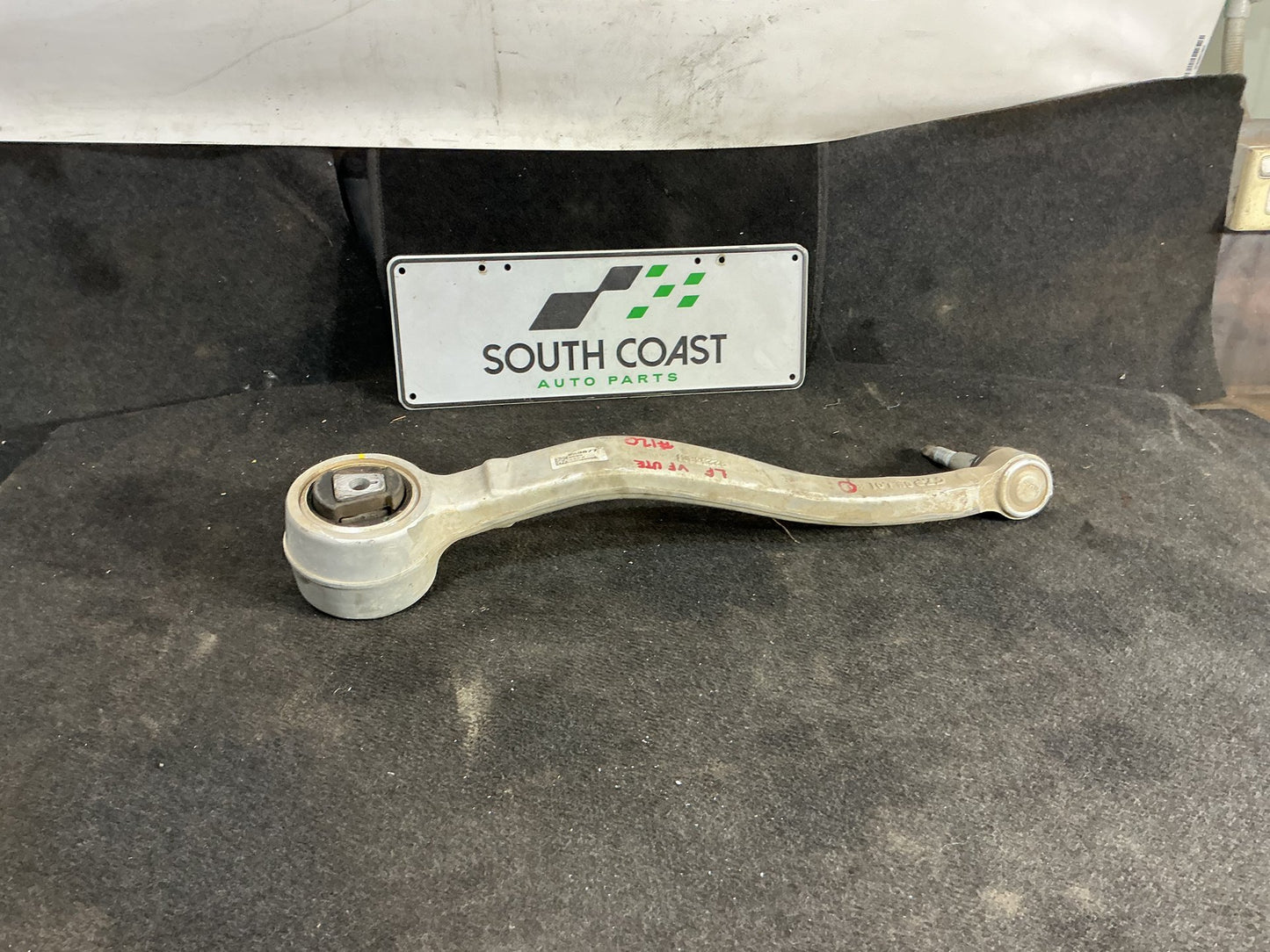 2013 Holden Ute VF  Left Front Lower Control Arm 92253877