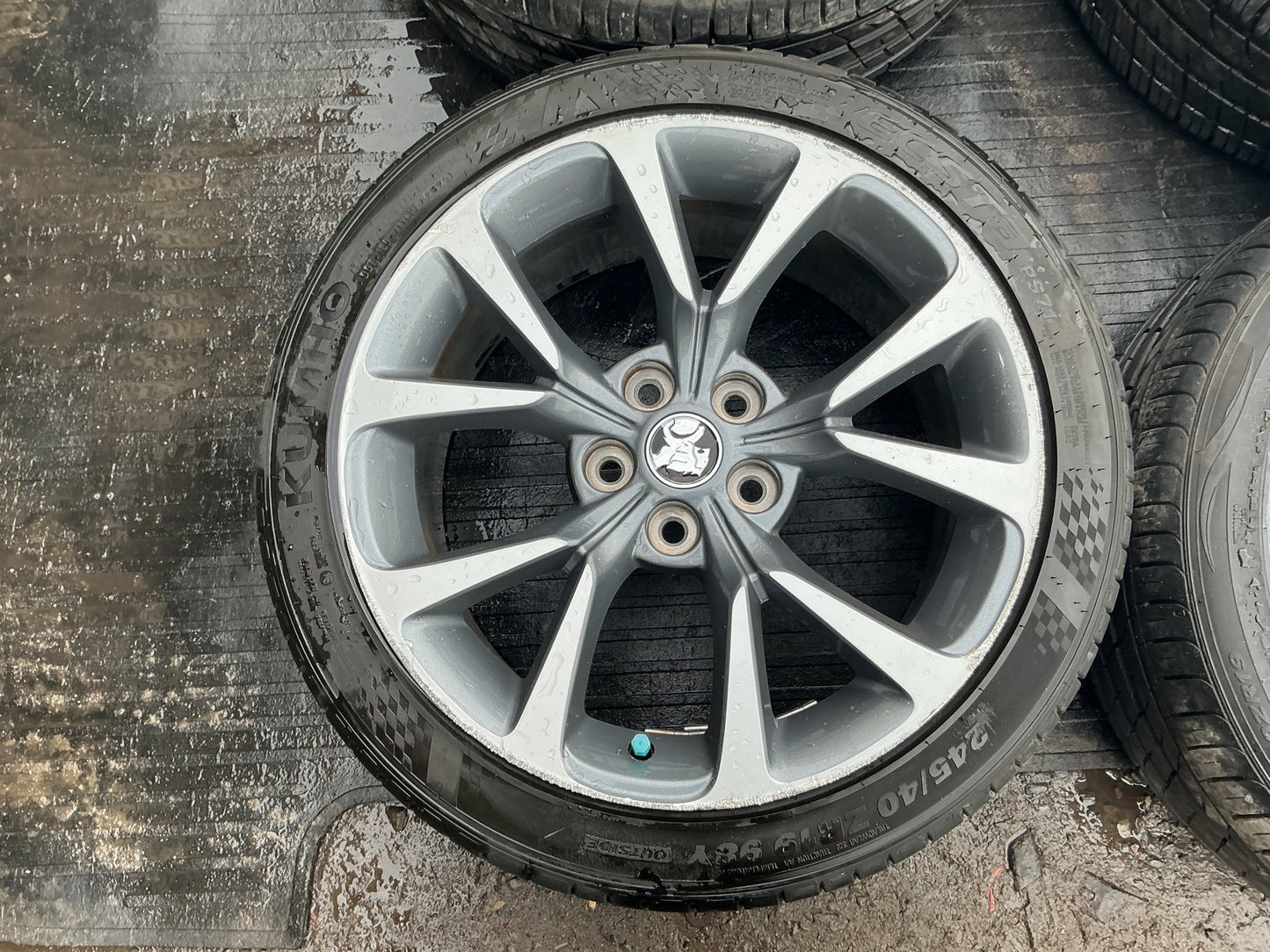 2013 Holden Ute VF  Wheel Set