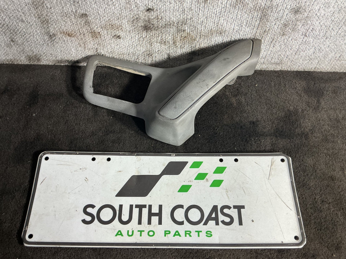 1994 Holden Commodore VR 6H8VRK19HSL781543 Left Rear Grab Handle 92028216