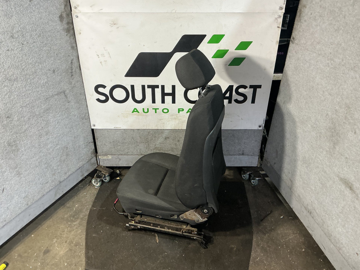 2006-2010 Holden Commodore VE Right Front Seat