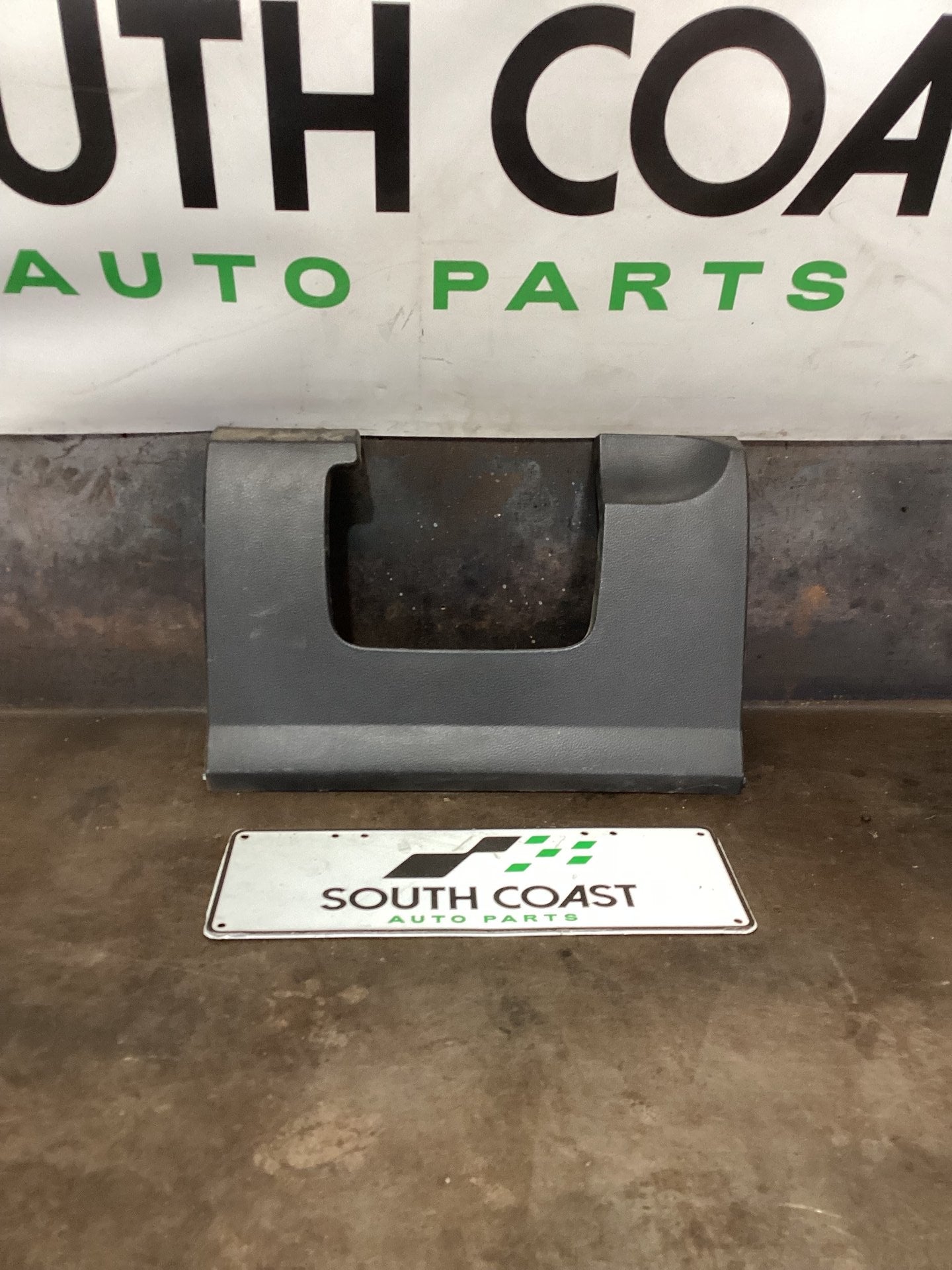 2018 Volkswagen Amarok Steering Column Shroud Lower 2HD857915A