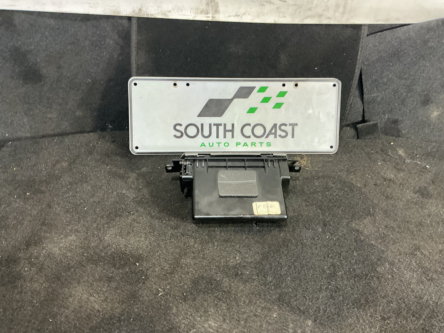 2005 Holden Commodore VZ  Dash Pocket