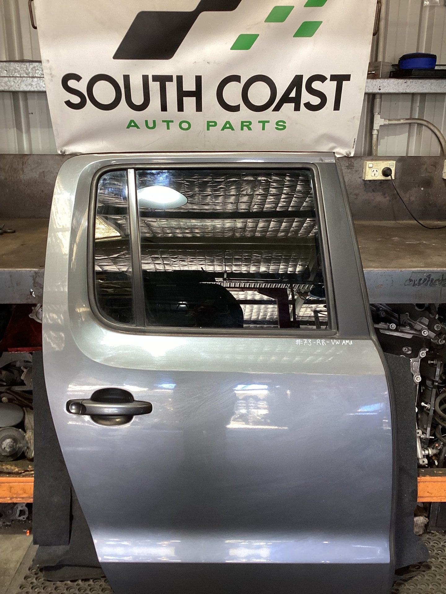 2018 Volkswagen Amarok Right Rear Door