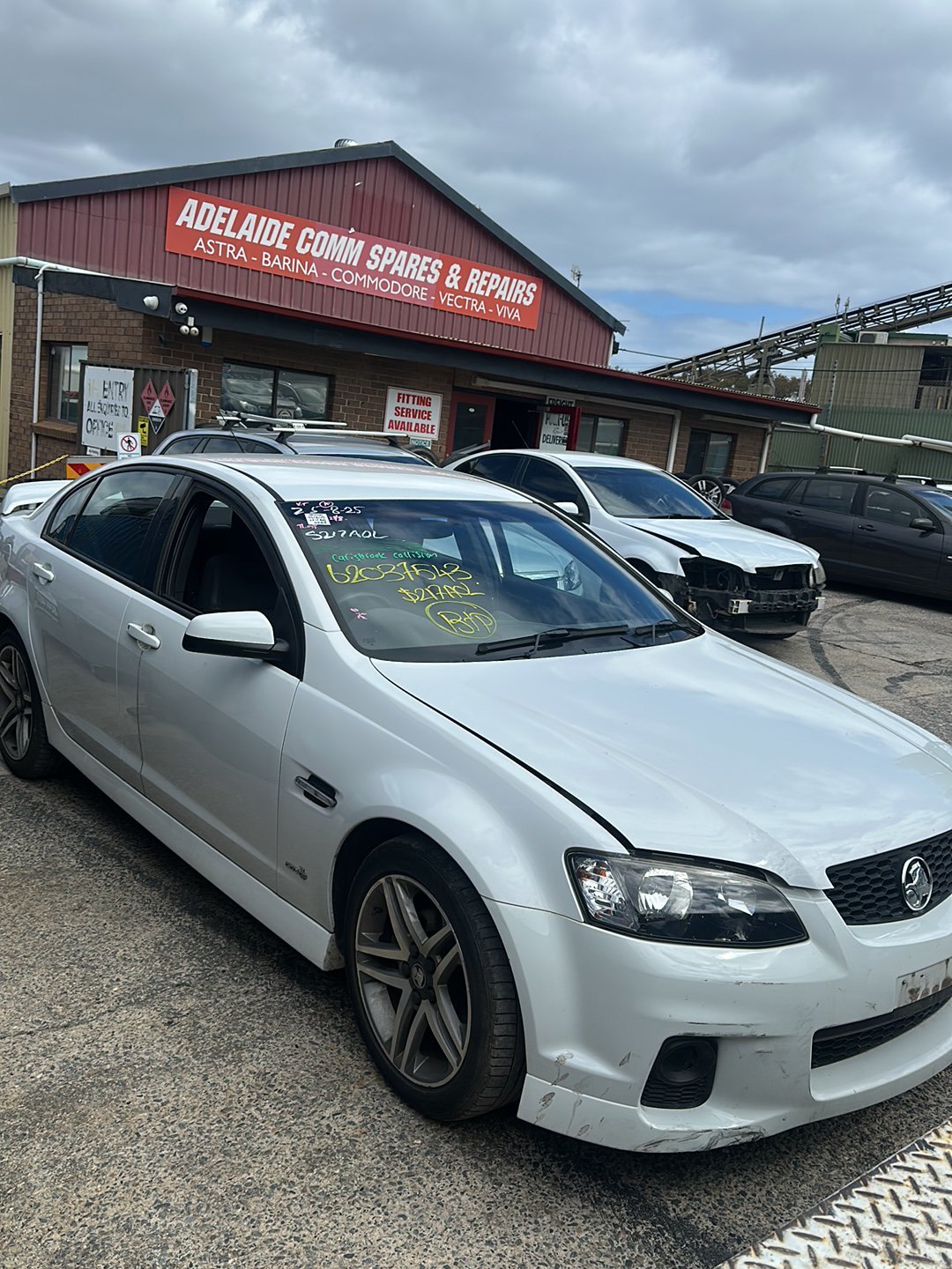 Holden Commodore VE  Washer Bottle