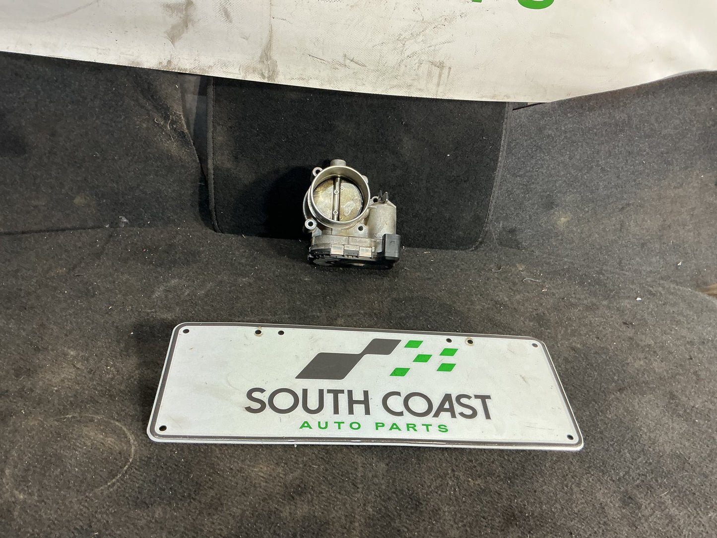 2005 Holden Commodore VZ  Throttle Body