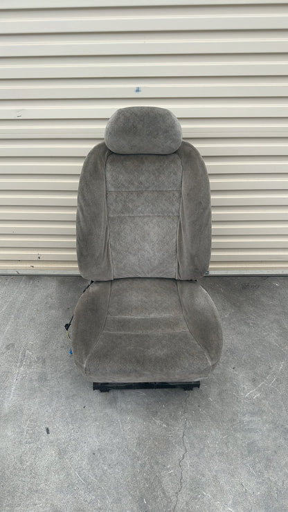 2003 Holden Calais Calais Right Front Seat