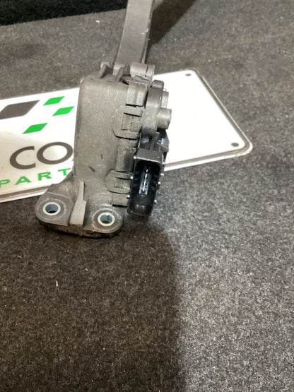 2007 Holden Calais VE 6G1EX55768L940846 Accelerator Pedal 92165102