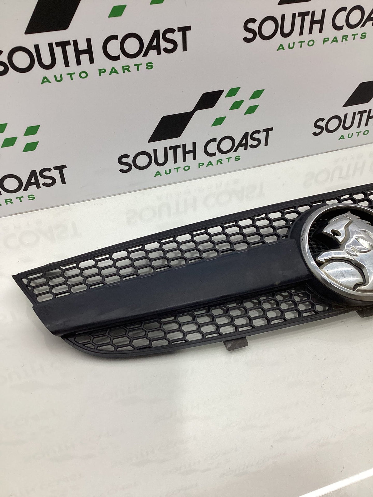 2005 Holden Adventra VZ 6G1ZM84785L518795 Bumper Grille