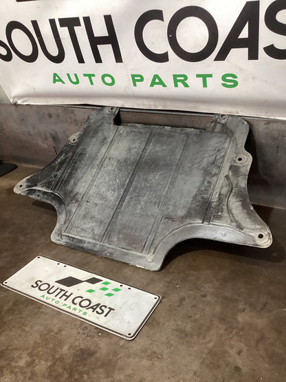 2010-2013 Holden Commodore VE 6G1EK5E79BL526529 Lower Engine Splash Tray 92180526