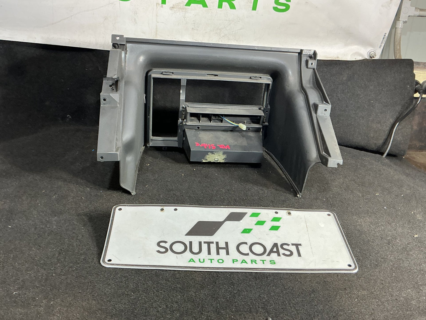 1990 Holden Statesman VQ 6H8VSY19UML459969 Dash Fascia 92032218