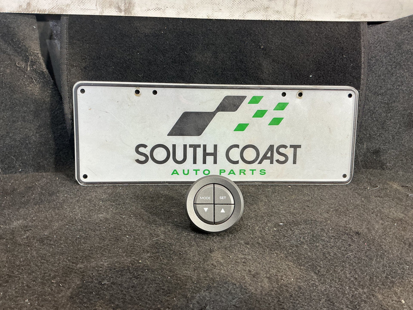 2005 Holden Commodore VZ  Drive Mode Switch 92111623