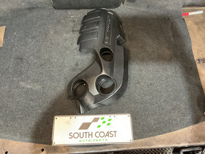 Holden Calais VE 6G1EX55768L940846 Engine Cover