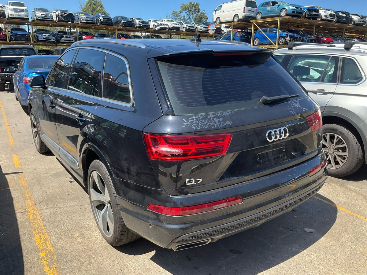 2015-2020 Audi Q7 Quattro 4M SUV