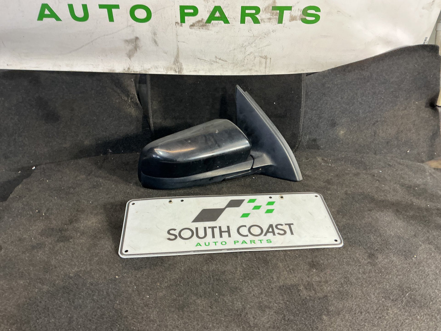 2005 Holden Commodore VZ  Right Door Mirror 92084919