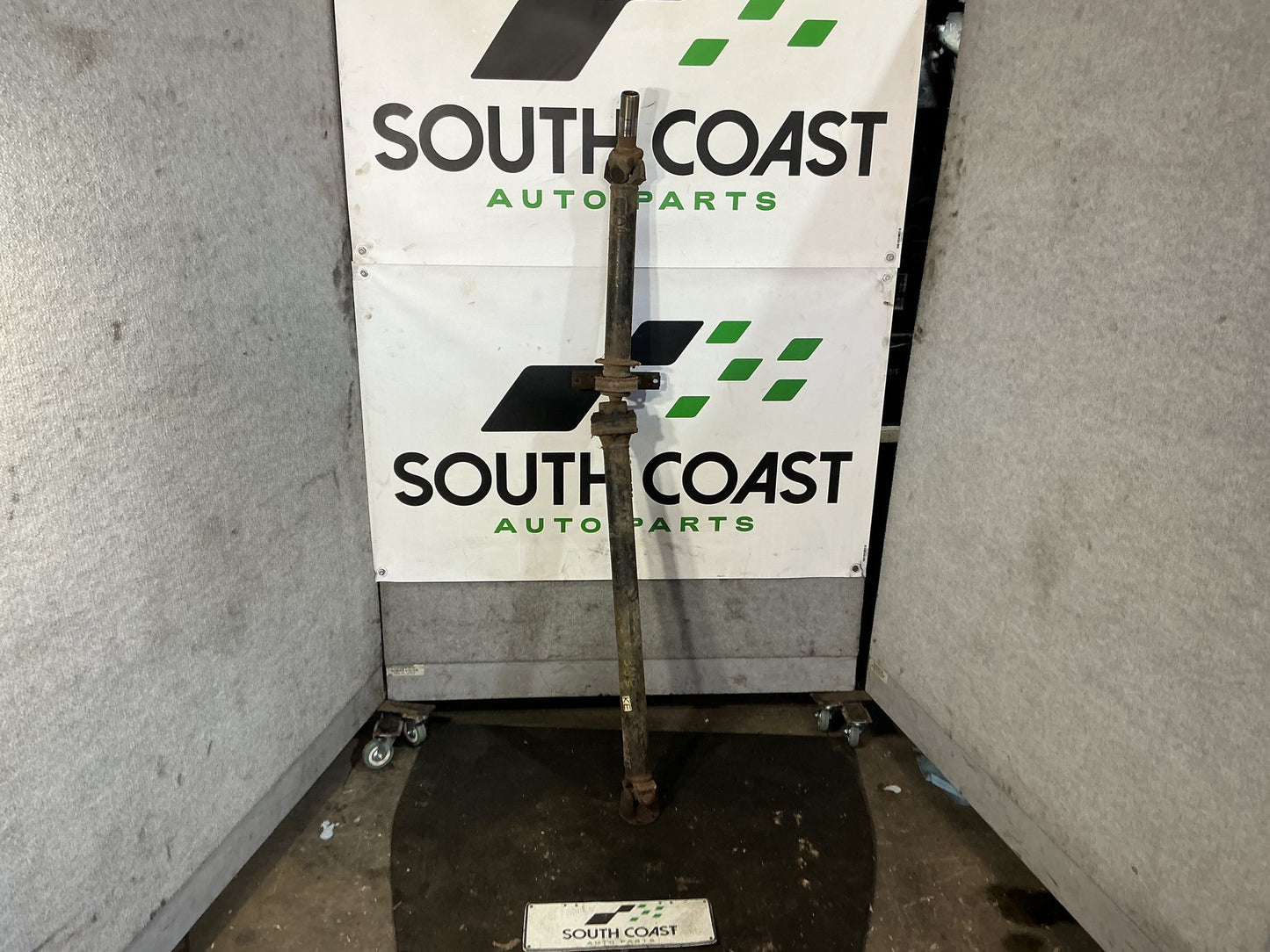 1990 Holden Statesman VQ 6H8VSY19UML459969 Two-Piece Drive Shaft