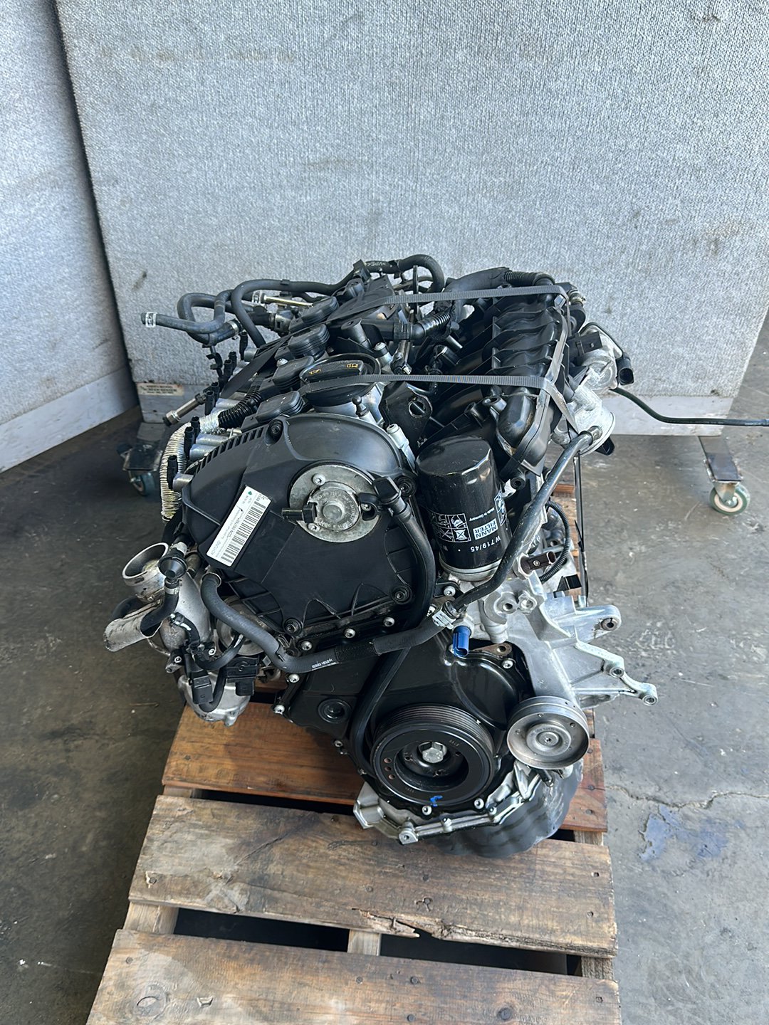 2009 Audi A4 B8 WAUZZ8K9AA071441 Engine CDN093760