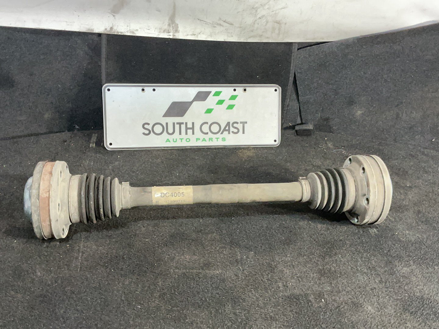 2005 Holden Commodore VZ  Right Rear Drive Axle 92109215