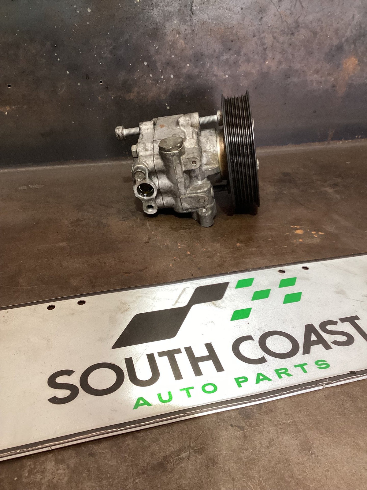 2018 Volkswagen Amarok Power Steering Pump 2H6422154
