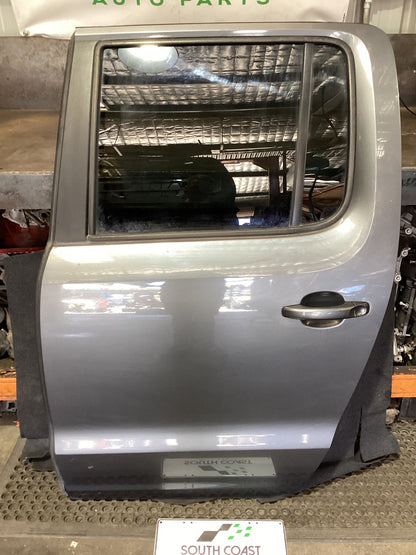2018 Volkswagen Amarok Left Rear Door