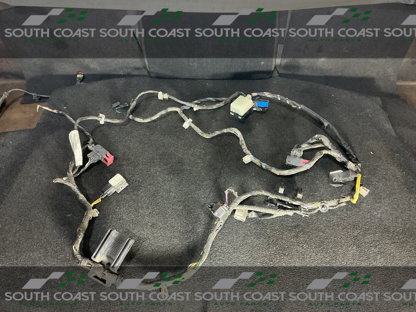 Holden Commodore VE  Rad Support Wiring Harness 92221645