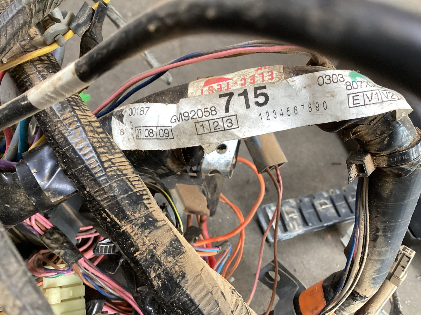 2002 - 2003 Holden Commodore VS  Engine Wiring Harness 92058715