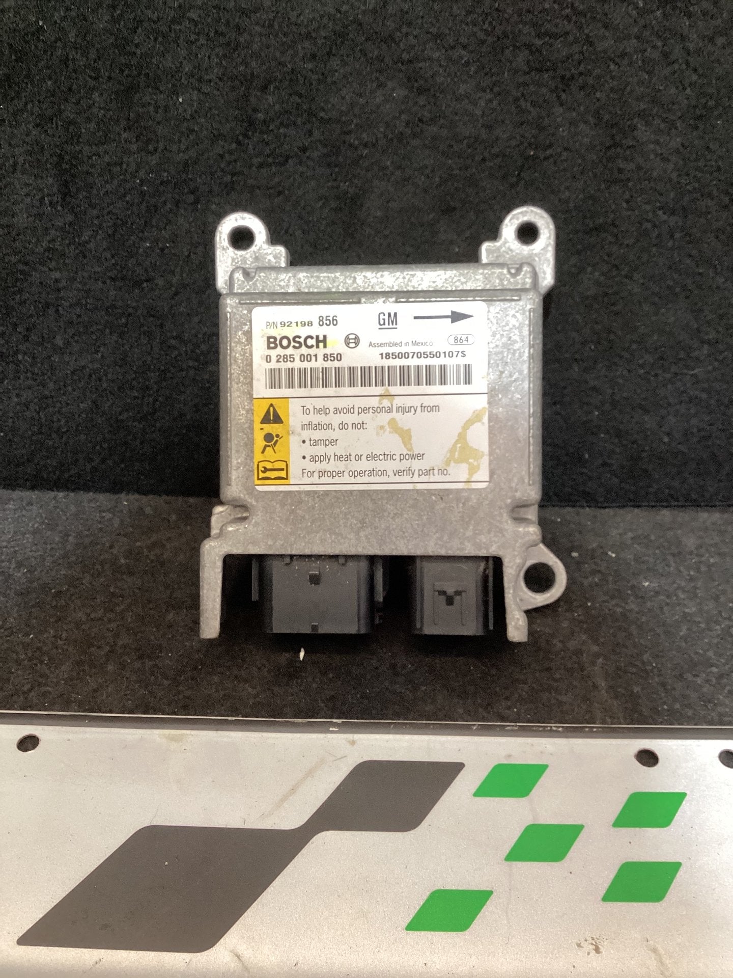 Holden Calais VE 6G1EX55768L940846 Airbag Module 92198856