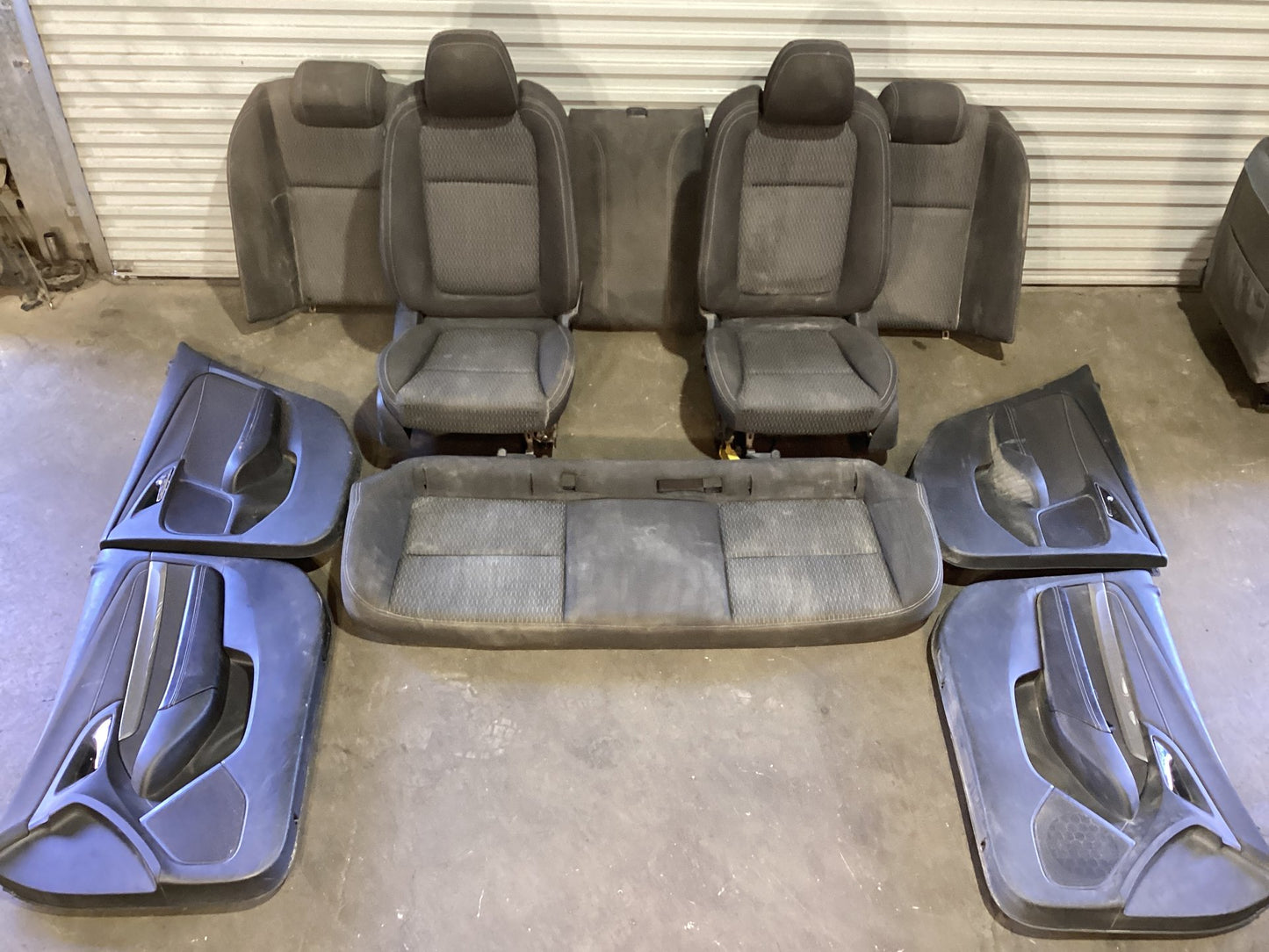 2014 - 2017 Holden Commodore   Complete Interior VFMY16EVOKECOMPLETEINTERIORSEATSDOORTRIMS