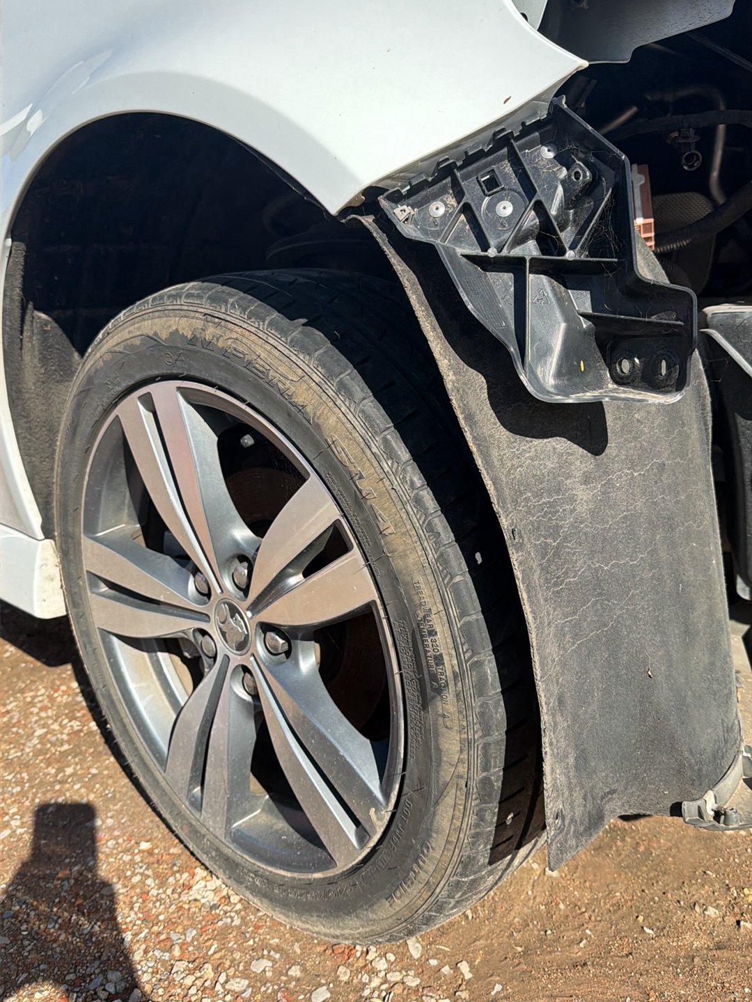 2015 Holden Commodore VF Right Guard Liner