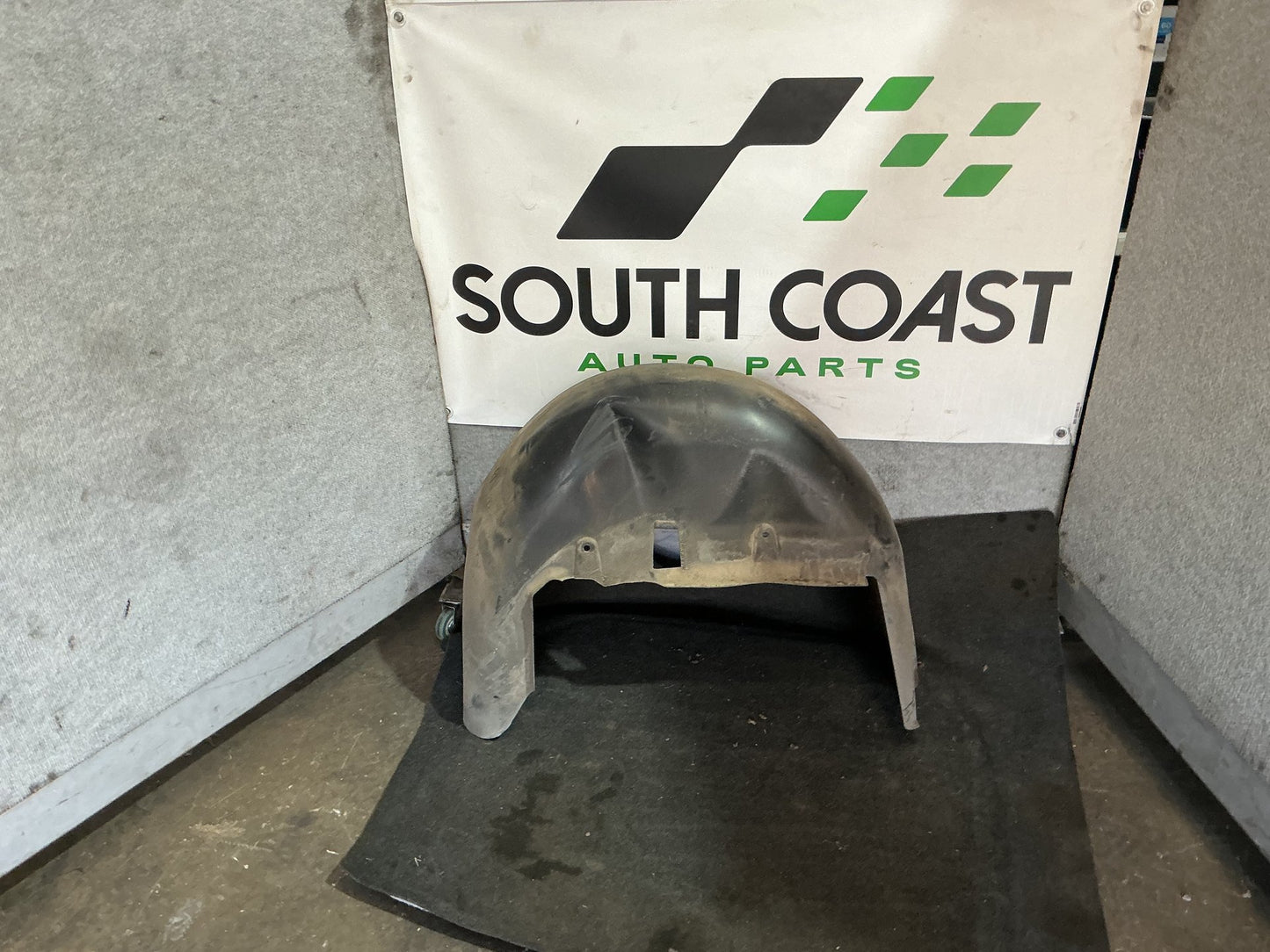 2013 Holden Ute VF  Right Rear Guard Liner 92291337