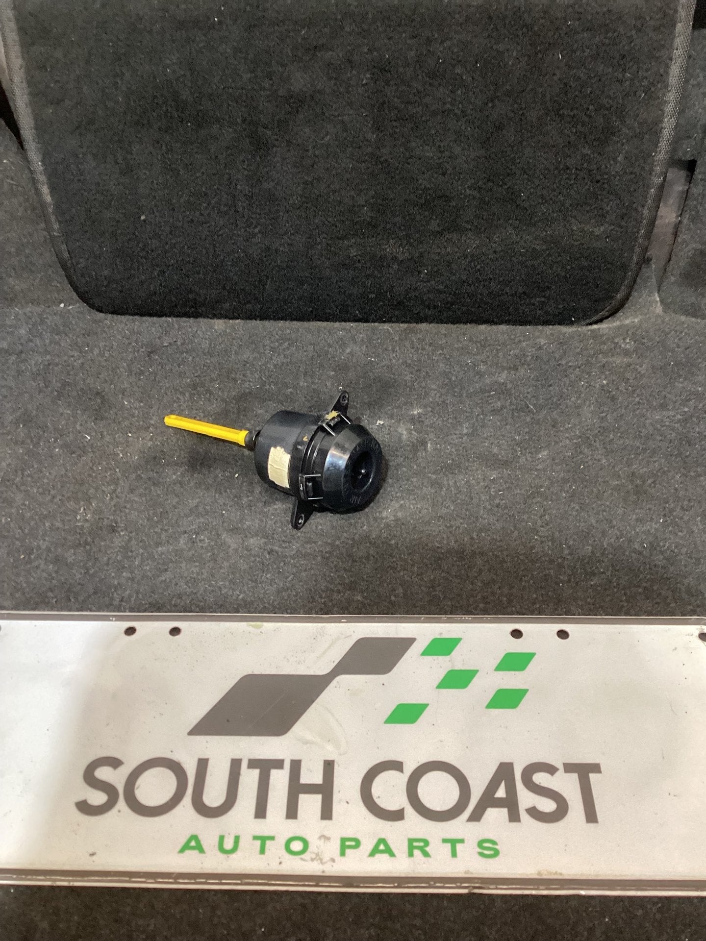 Holden Commodore VR  Vacuum Inlet Valve