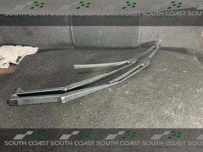 Subaru Forester SH  Wiper Arm Pair