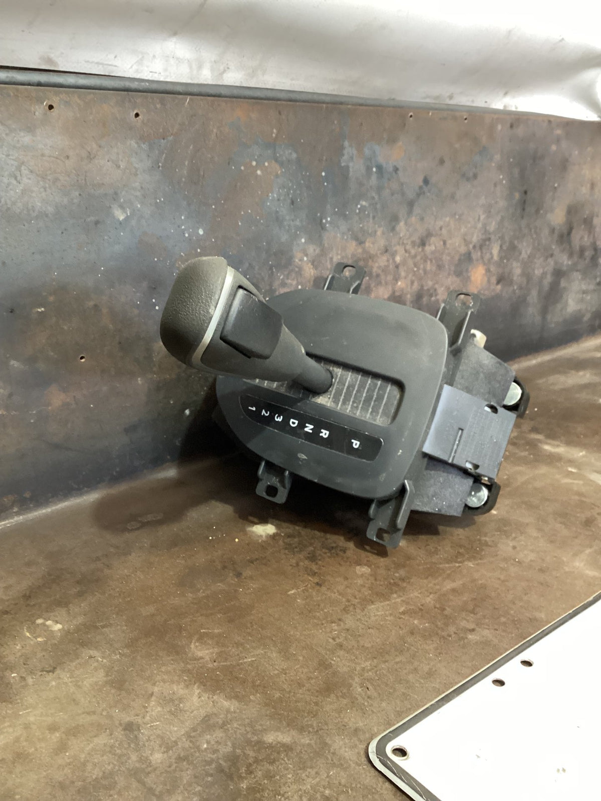 2010-2013 Holden Commodore VE 6G1EK5E79BL526529 Automatic Shifter Assembly 92209915