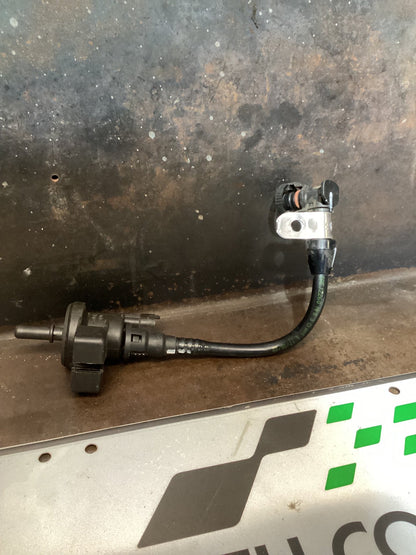 2010-2013 Holden Commodore VE 6G1EK5E79BL526529 Purge Valve